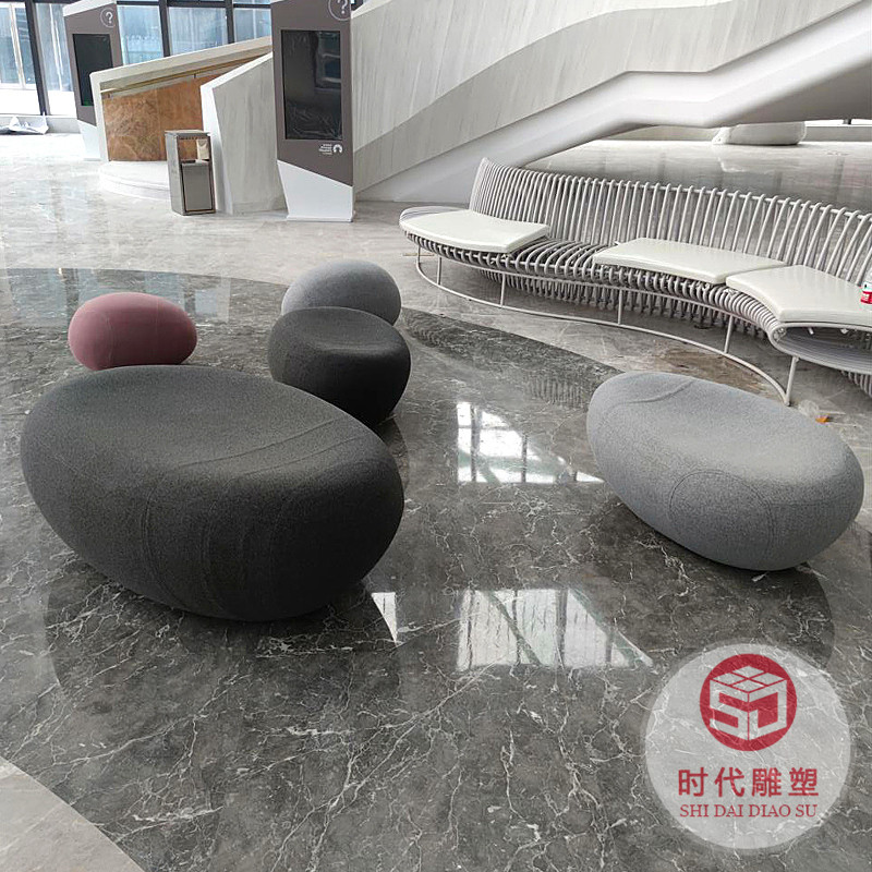 實(shí)木切片鏤空座椅商場(chǎng)定制戶(hù)外異形長(zhǎng)條休閑椅玻璃鋼防腐花盆坐凳